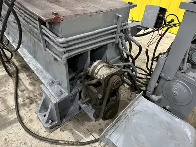 400 TON X 30' DRILCO TRAVELING HEAD HYDRAULIC STRAIGHTENING PRESS: STOCK #24953