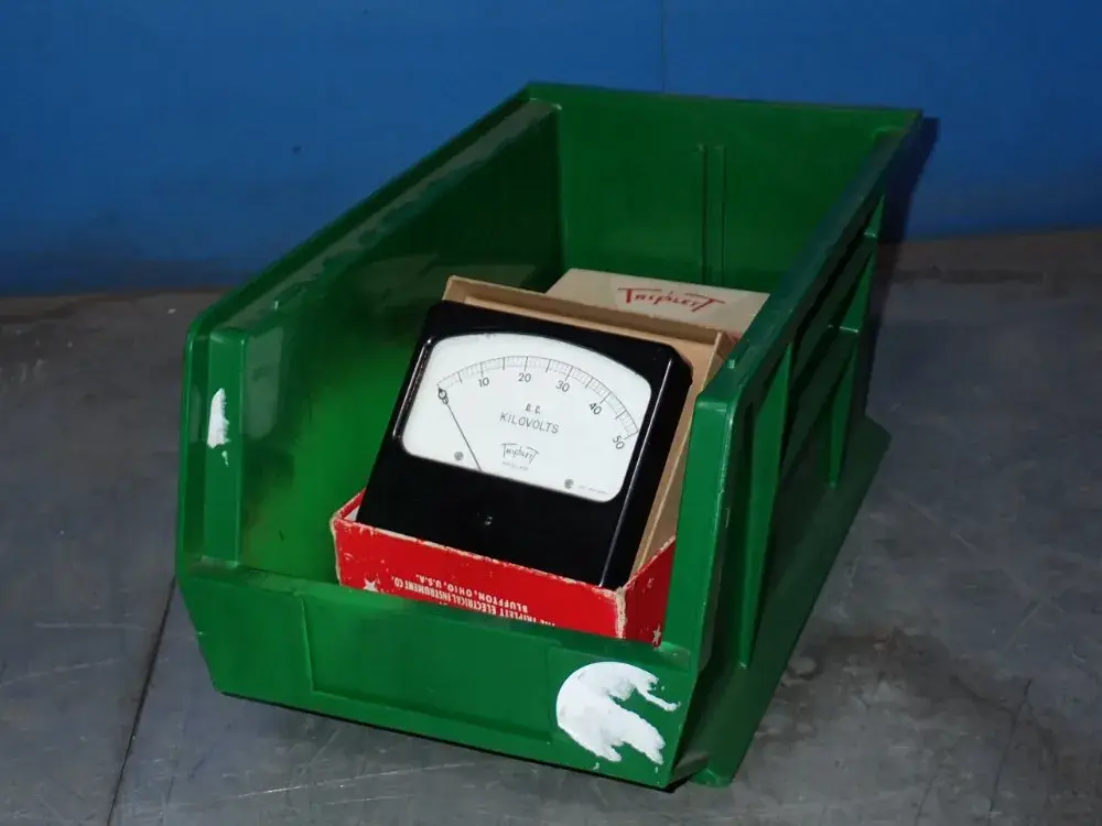 Used TRIPLET ELECTRICAL INSTRUMENTS _UNKNOWN_ Voltmeters Ohio US | HGR 24 #1129875