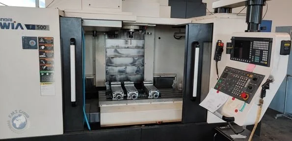 Used 2016 HYUNDAI F 500 Vertical Machining Centers | F.M.T. Group s.r.o. #1252914