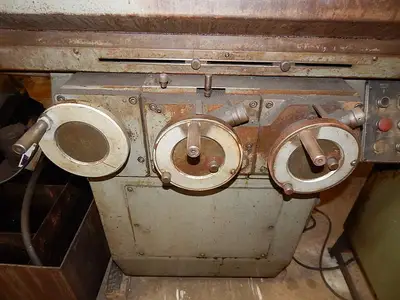 USED 1977 BROWN & SHARPE 818