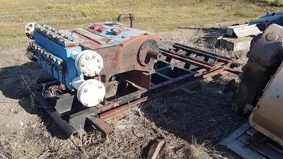 USED UNION QD-100 QUINTUPLEX PLUNGER PUMP