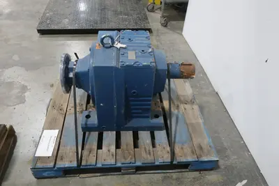 3 PALLETS OF ASSORTED GEAR REDUCERS