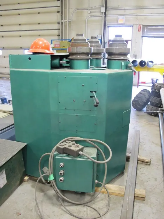 Used 1981 ROUNDO R4M Angle Bending Rolls British Columbia CA | Lenmark #408840