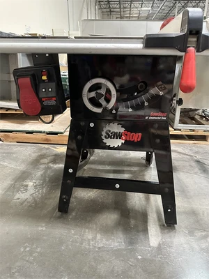 Used 2015 SAWSTOP CNS175 Woodworking Table Saws California US | MachineryMax #1477259