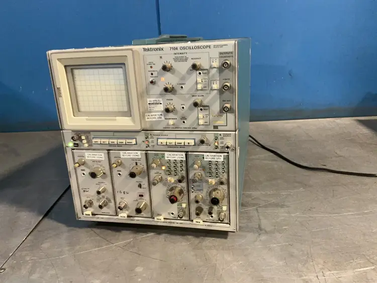 Used TEKTRONIX 7104 Oscilloscopes Ohio US | HGR 24 #1463262