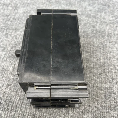 Used Federal Pacific NEF421020 Circuit Breakers California US | Davliegogo LLC #1705751
