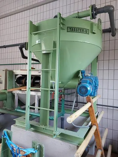Complete Sludge Dewatering Plant