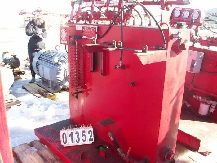 Used VALVCON 4 STATION CLOSING UNIT / ACCUMULATOR Accumulators Saskatchewan CA | Chad Equipment #466826