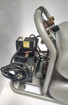 GMC 4610 4.6 Gallon Tank 1 HP Twin Tank Ultra Quiet Air Compressor 115 PSI