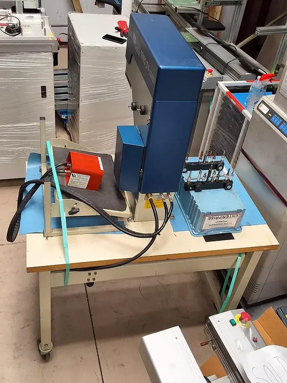 Used 2007 _UNKNOWN_ LT4 Odd-Form Component Inserter | SMT Resource #489554