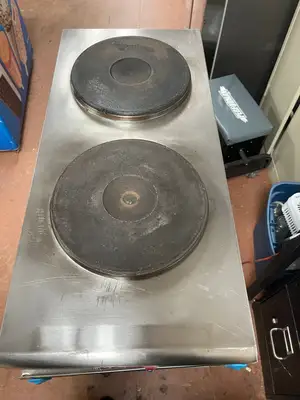 Used Star Used 12" Star-Max 502FF Two Element Countertop Electric Hot Plate 208/240, 1PH Hot Plates Illinois US | Falcon Restaurant Supply #1375734