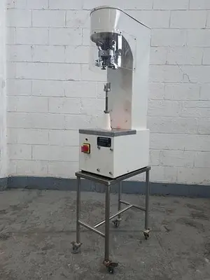 De Vecchi semiautomatic  pilfer proof capper