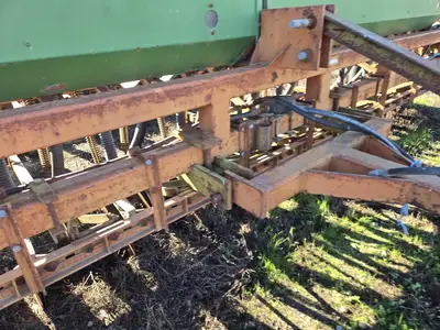 USED 1986 JOHN DEERE 7000