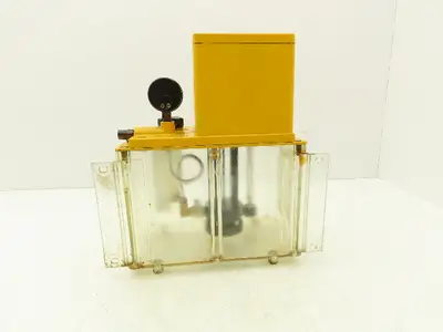 Shiuh Chern YMGP-301FW-T4-D Lubrication Oil Pump Oiler 4L Plastic Tank 110V