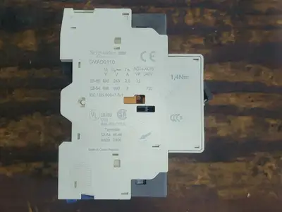 USED SCHNEIDER ELECTRIC GV2ME22
