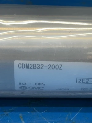 NEW SMC CDM2B32-200Z