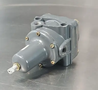 Fisher 67AFR Pressure Regulator 30-60 PSI / 0-60 PSI Loc6C13