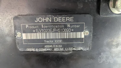 USED 2015 JOHN DEERE 1023E