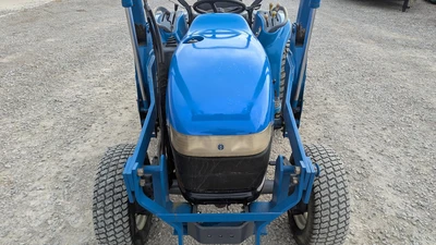 USED 1999 NEW HOLLAND TC33D