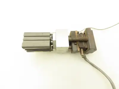 Fabco GTND-032-035-V Pneumatic Tooling Cylinder 35mm Stroke w/Toolplate Cutter