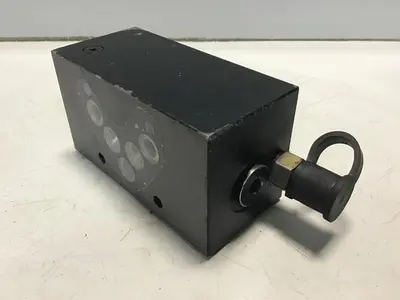 USED VICKERS DGMX2-5-PP-FW-S-30