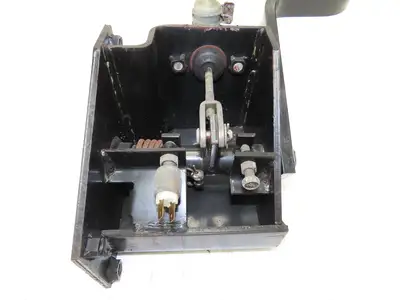 Caterpillar EP18KT Forklift Hydraulic Brake Pedal Master Cylinder Assembly