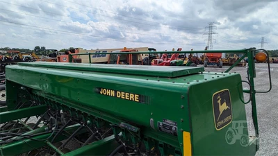 USED JOHN DEERE 750