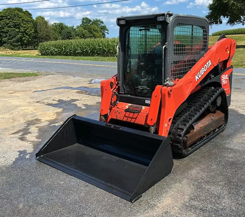 USED 2017 Kubota SVL75-2