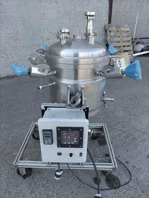 Tank, 13.2 Gallon (50 Liter), Pure-Flo Precision, Jacketed, Agitated, 316 Stainless, 45 PSI, #5991454