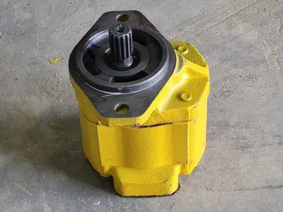 NEW KOMATSU 704-30-42140R