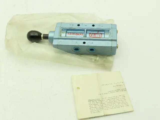 Honeywell Skinner S3B0BCX2 Pneumatic Directional Hand Lever Valve 5/2 Pos 1/4"