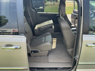 Used 2014 CHRYSLER TOWN & COUNTRY Vans Michigan US | Miedema Asset Management Group #1337323