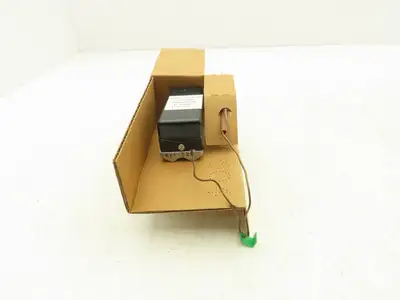Johnson Controls T-5210-1004 Pneumatic Signal Temperature Transmitter 5.5" Bulb