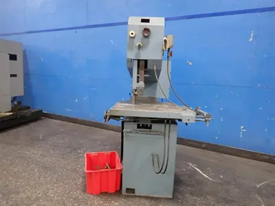 USED DAKE JOHNSON VH40