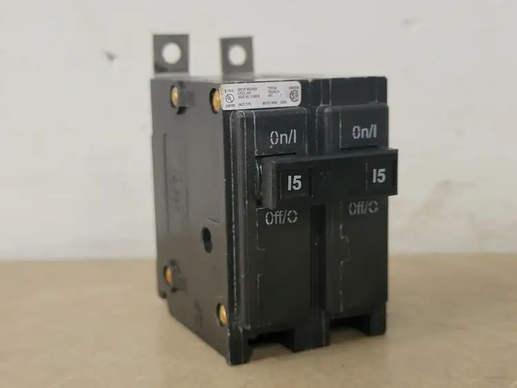 Used CUTLER-HAMMER BA215 Switchgears British Columbia CA | Lenmark #238960