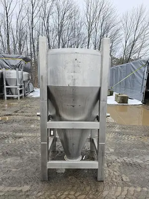 Used 310 Gallon Tank (Tote), Stainless Steel