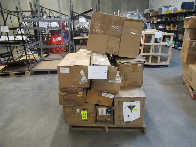 Pallet of Store Overstock and Ecommerce Product and Returns - Vickerman Christmas