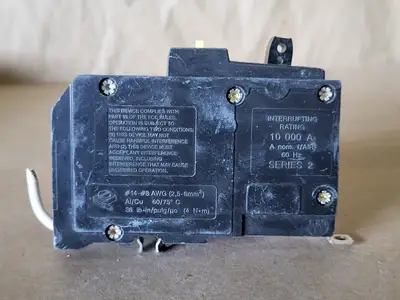 USED SQUARE D QOB120