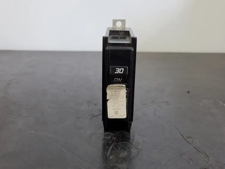Used COMMANDER BQL130 Switchgears British Columbia CA | Lenmark #242860