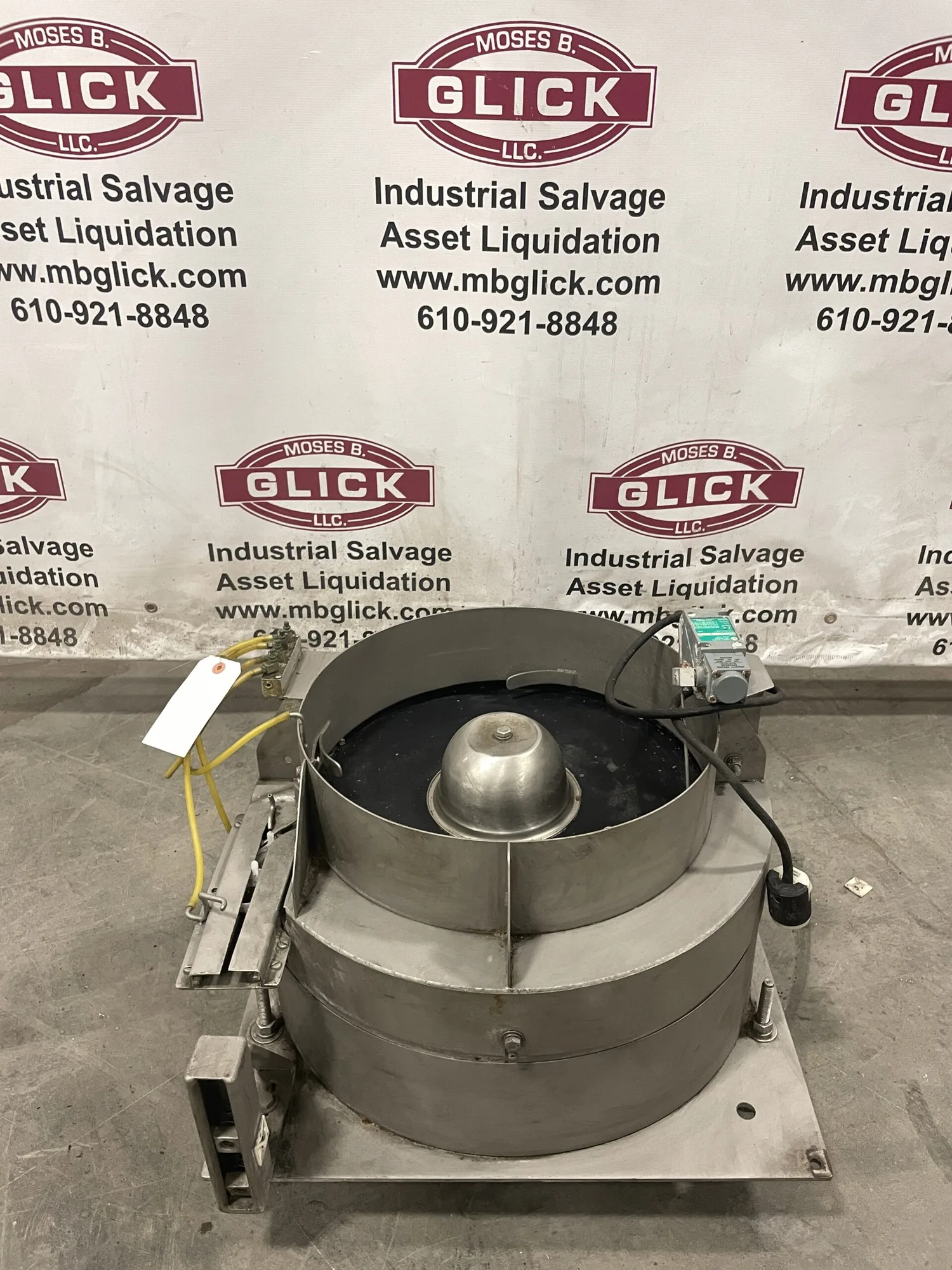 Vibratory Bowl Feeder w/ 1-5/8” x 7/16” Feeder
