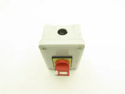 VC2GUN Switch Control Station 25A Enclosed Disconnect 15Hp @ 600vac