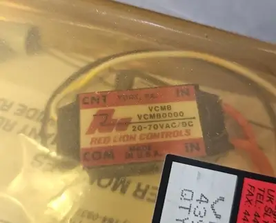 Red lion VCMB0000 4394 VOLTAGE CONVERTER MODULE Box w/3. Loc3E-30