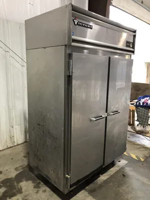 Victory RAA-2D-S7-SD 2 Door Reach In Refrigerator 115V 53″ X 36″ X 84″