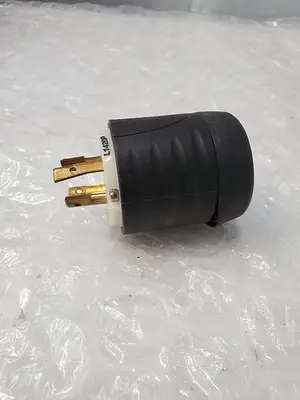 PASS & SEYMOUR TURN AND PULL PLUG 20A 125-250V
