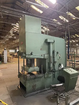USED FAVRIN PVBM 250 TON