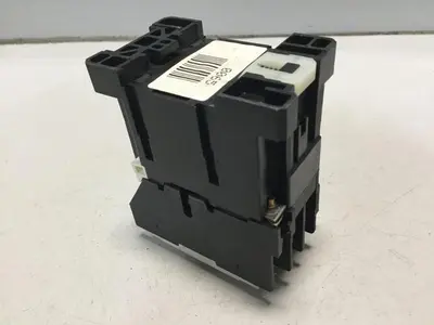 USED ALLEN BRADLEY 100-A12ND3 SER B