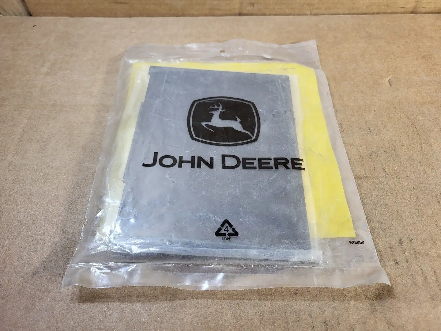 NEW JOHN DEERE 4657393