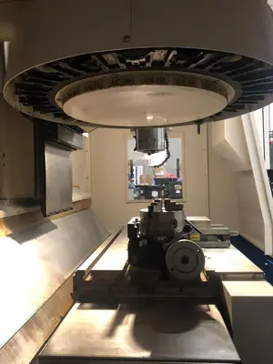 2004 DAEWOO DMV-3016D Vertical Machining Centers | GCH Machinery (5)