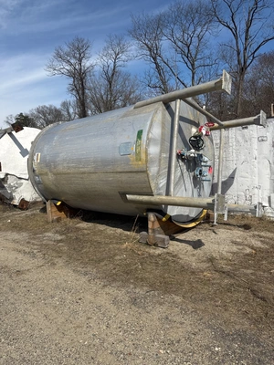 USED APACHE 7,250 Gallon