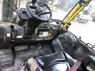 USED 2022 HYSTER H80FT